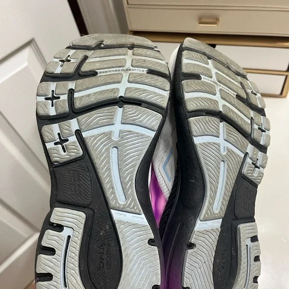 Brooks White and Purple Athletic Shoes with Breathable Mesh - Picture 3 of 4